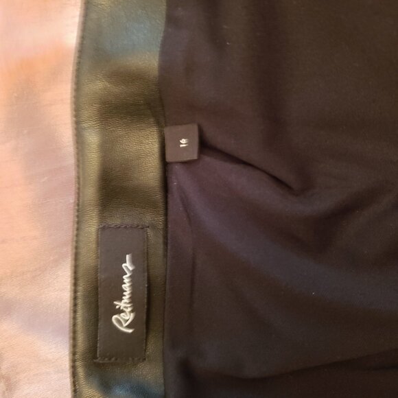 Faux Leather Pencil skirt - Picture 4 of 4